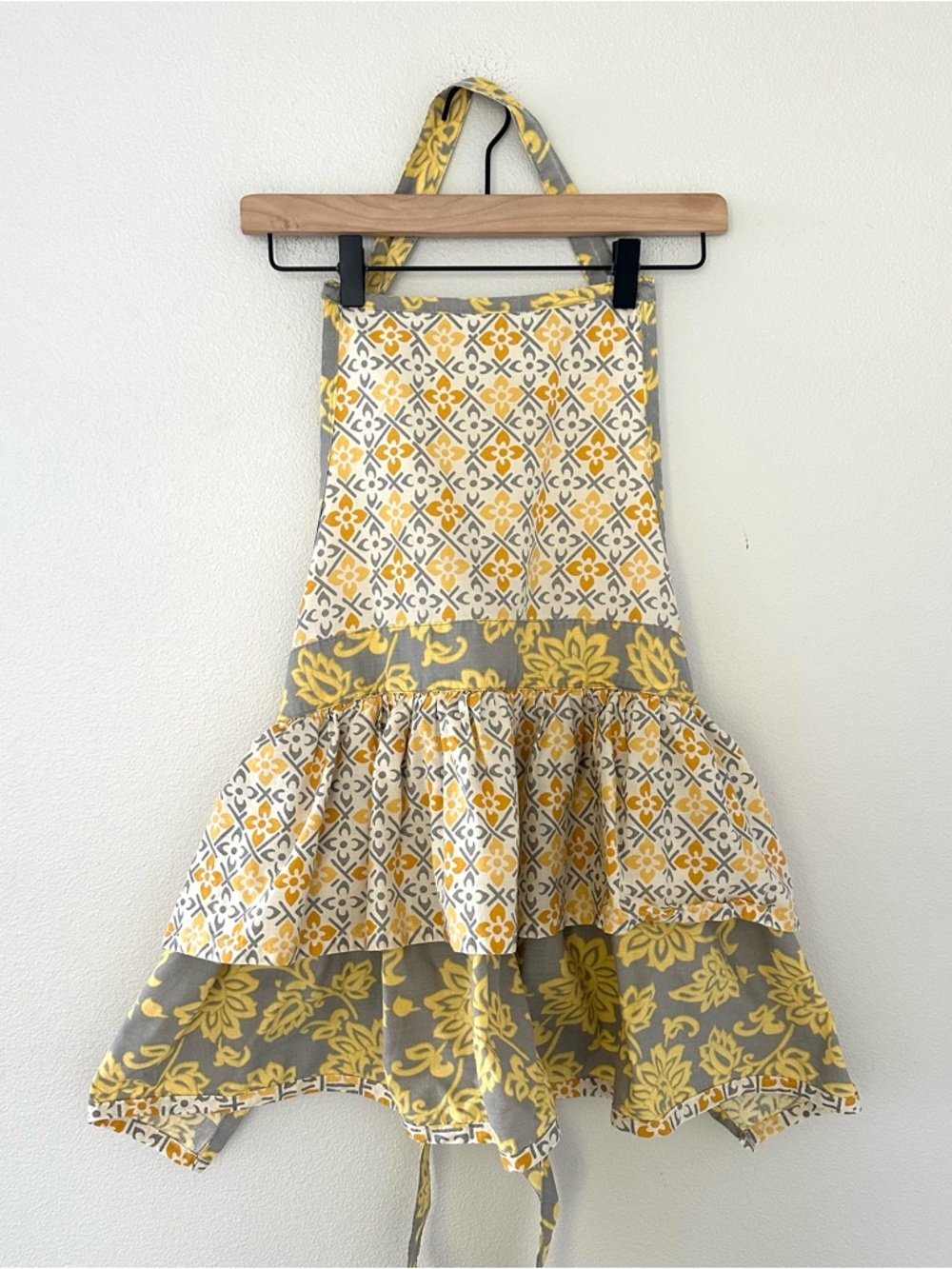 100% Cotton Yellow Grey Floral Kitchen Apron One Size Melissa Anne Designs Boho